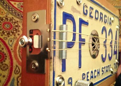 Cigar box guitar